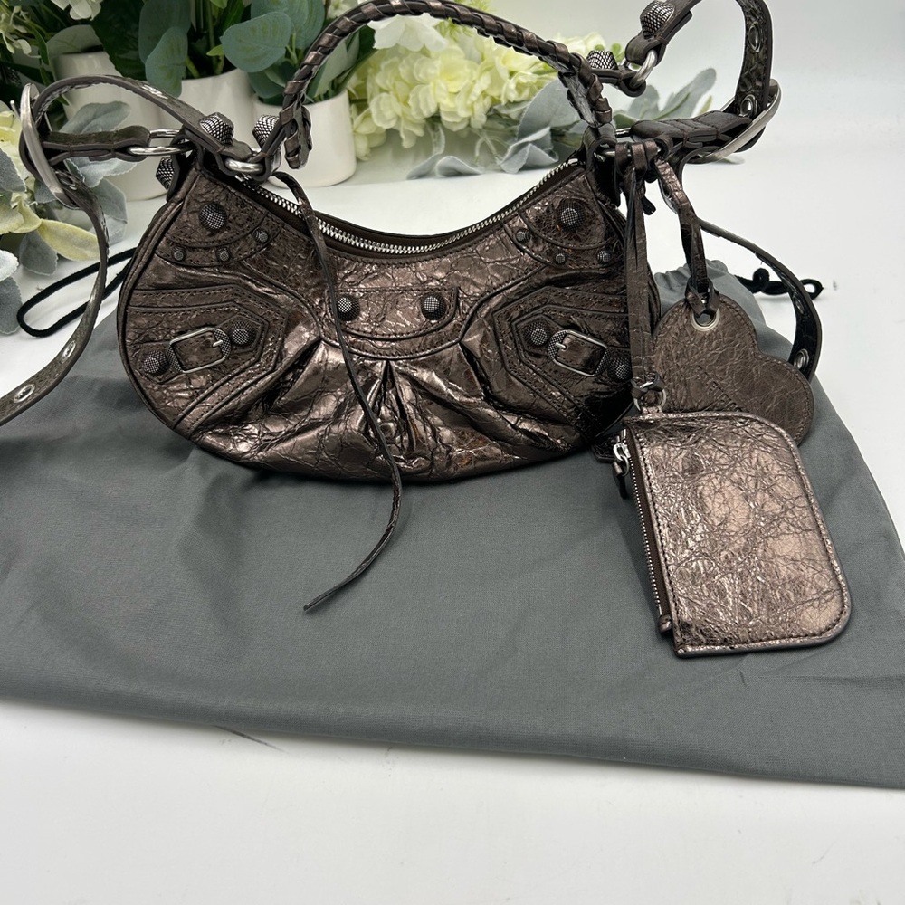 Women's Balenciaga LE CAGOLE XS metallic leather shoulder bag NWT - Picture 4 of 16